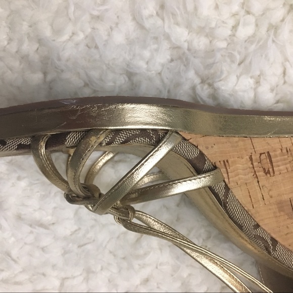 Coach Metallic Gold Joslin Heels sz 9 - Picture 5 of 8